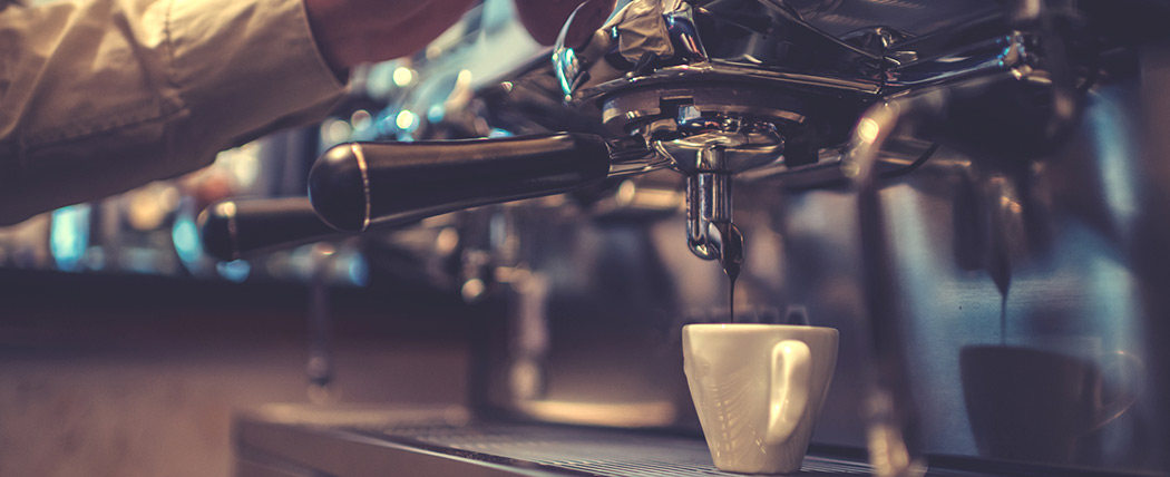 Cuánto consume una cafetera de bar profesional