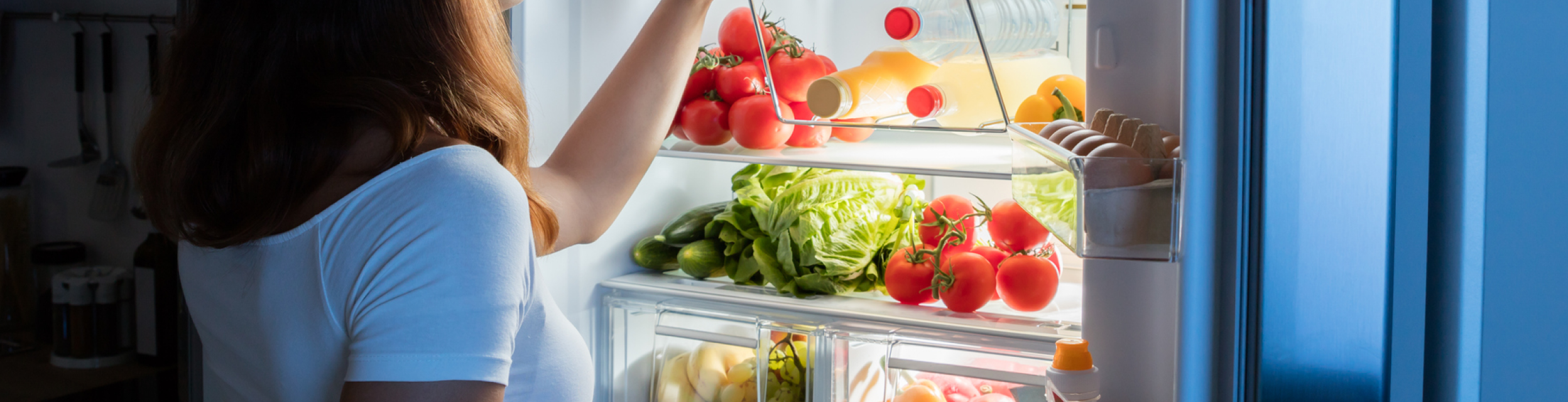 Por qué no es aconsejable poner imanes en el refrigerador - La Tercera